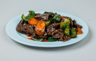 205. Телешко с картофи