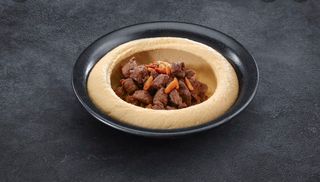 Humos with meat