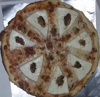 Pizza De Fresco Y Nueces (Mediana)