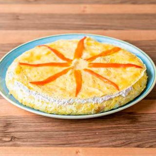 Tortilla De Patata Con Bonito Del Norte Y Mayonesa