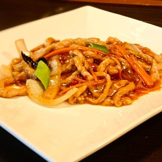 Maiale con verdure in salsa agropiccante