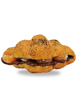 Круасан з шоколадом та мандарином