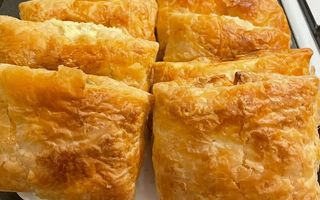 Merdenele cu telemea