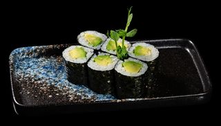 Hosomaki De Aguacate (6 Pzs.)