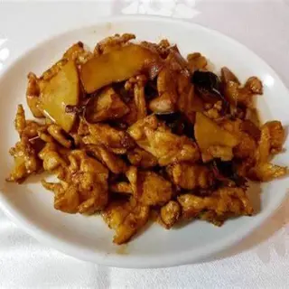 Cerdo con Bambú y Setas Chinas