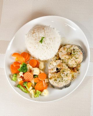 Menu De Pescado De Temporada BIEN SERVIDO