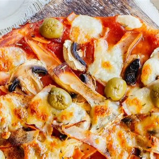 Pizza De Jamón Y Champiñones (33 Cm.)