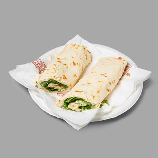 Rotolino squacquerone, rucola e prosciutto cotto