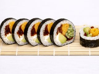 Futomaki z tamago 6 szt.