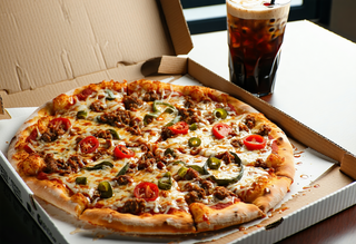 1 Pizza e Bebida 1L