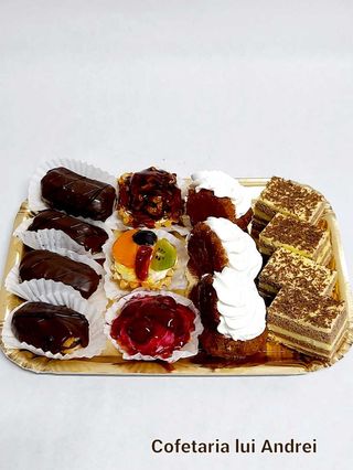 Platou prajituri pentru 2-4 persoane 