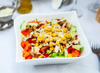 Salată cu pui