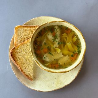 Бульйон курячий з домашньою локшиною 430г