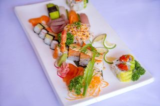 Tamarai Sushi & Sashimi Platter
