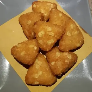 Triangoli nachos al formaggio