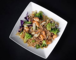 Yakisoba de Camarão