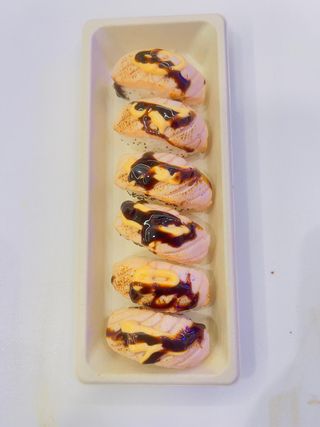 Nigiri flameado de salmón 6 uds.