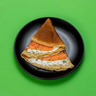 Նրբաբլիթ սաղմոնով