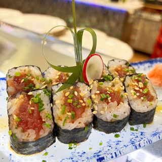 4. Maki De Spicy Tuna (8 Pzs.)