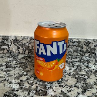 Fanta Naranja lata 330ml.