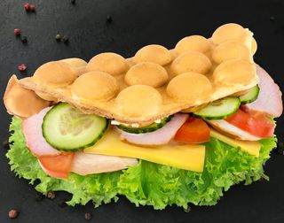 Сендвіч з куркою та баликом (330г)