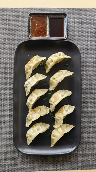 T303 - Gyoza de Frango com Molho