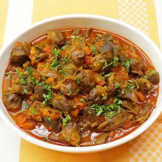 Tocăniță de pipote și inimi 