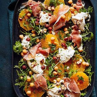 Салата парма (1бр)