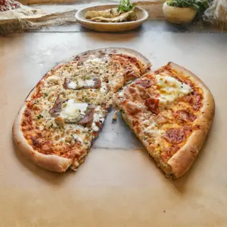 Pizza Gourmet Bolzano (Media Luna)