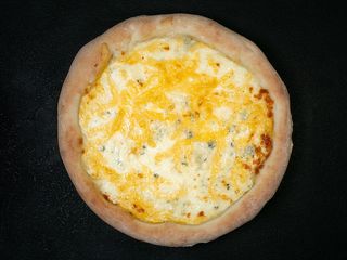 Pizza "Serowa" 32 cm (na gorąco)