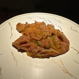 Tamangi niku