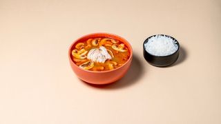 ტომ იამი ქათმით  ბრინჯი