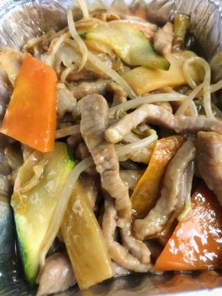 38.MANZO CON VERDURE