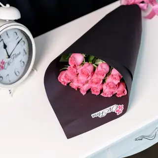 15 Trandafiri Fuchsia