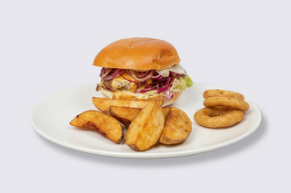 BlackAngus Burger cu cartofi wedgeg 600g+ bautura la alegere