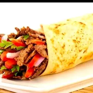 Kebab e patatine - piadina