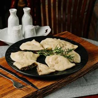 Pierogi z pieczarkami i serem
