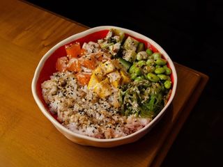 Поке з лососем (380g)