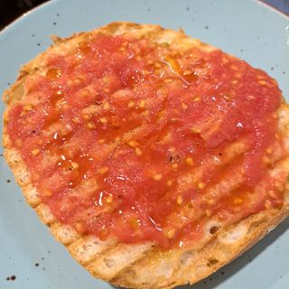 Tostada Con Tomate