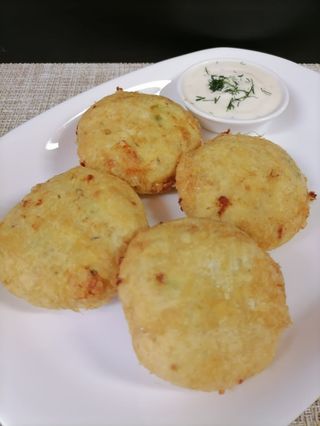 Картофени кюфтенца с кашкавал (400гр)