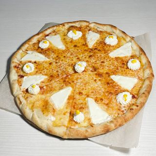 Пицца 4 сыра