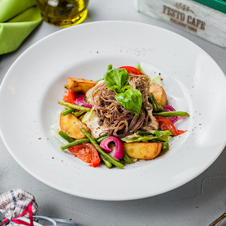 Ситний салат з телятиною (240 г)