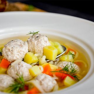 Суп  з фрикадельками велика (480)