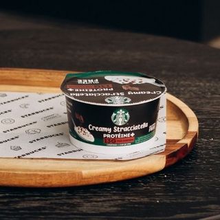 Jogurt ze stracciatellą