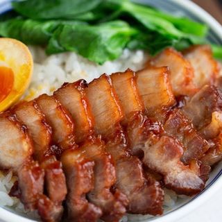 Maiale arrosto con riso