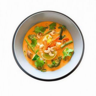 Plato De Langostinos Con Salsa Curry Picante