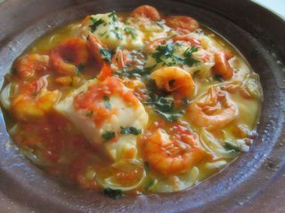 Tajín de marisco + pan marroquí