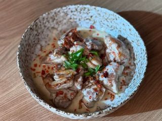 Куряче м’ясо у вершковому соусі (300g)