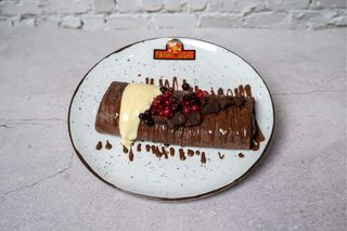 40. Black berry choco palačinka