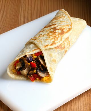 Clatite cu ciuperci, zacusca si cascaval